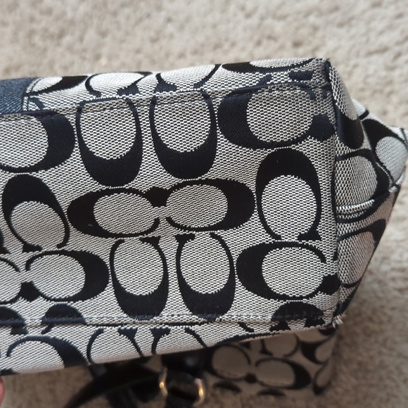 Coach shoulder bag - Picture 6 of 8